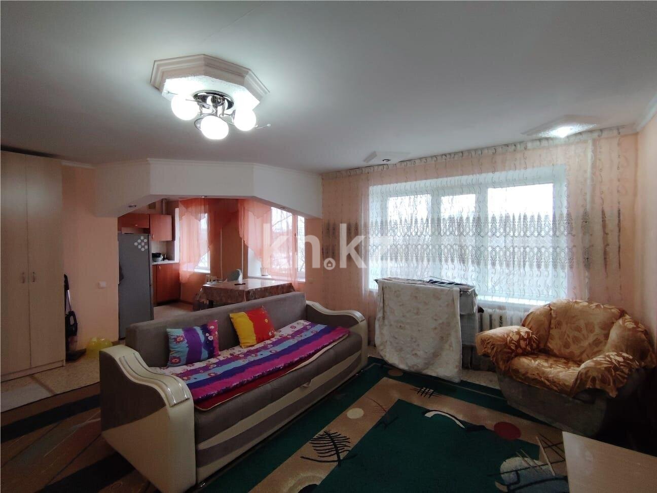 Продажа 3-комнатной квартиры, 64 м² в Караганде