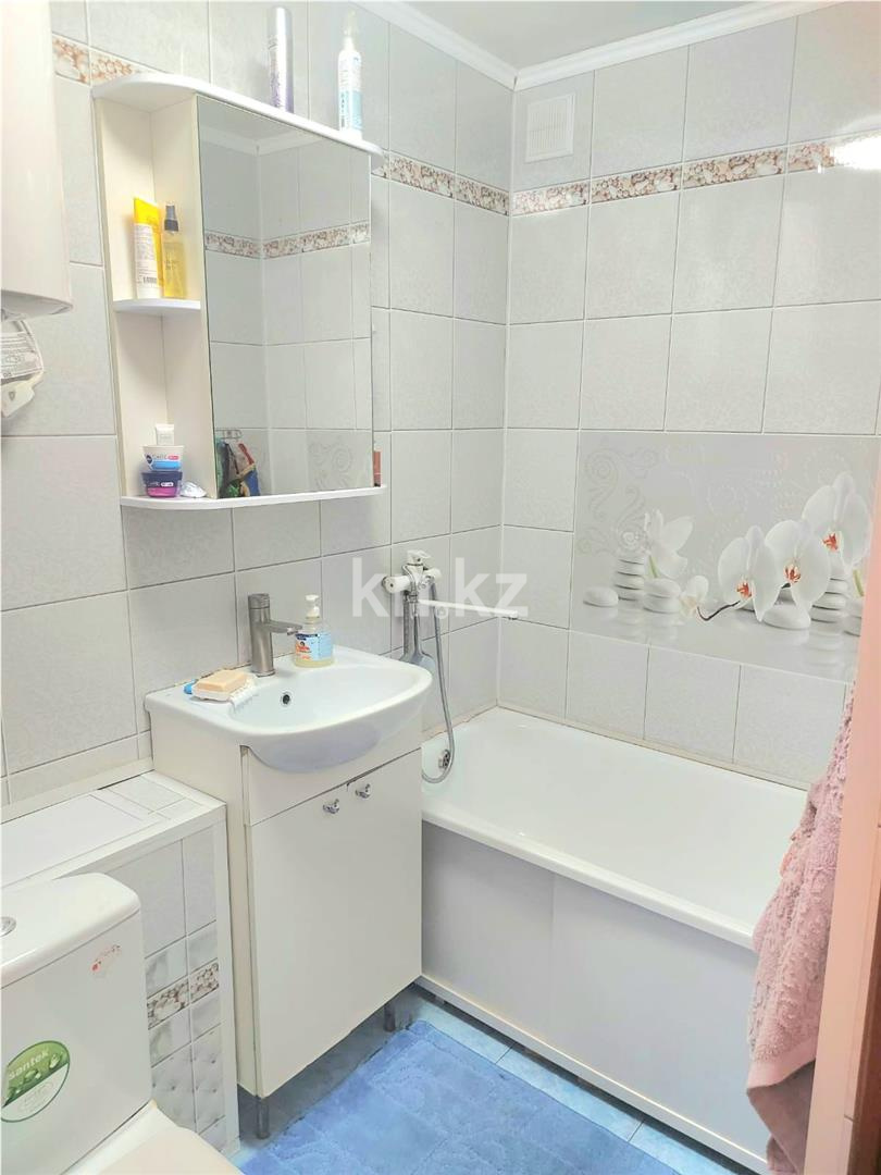 Продажа 2-комнатной квартиры, 47 м², мкр-н 16 - Продажа квартир в Караганде фото 9 из 12