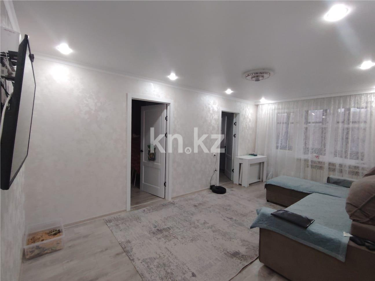 Продажа 4-комнатной квартиры, 62 м², ул. Язева - Продажа  четырехкомнатных квартир в Караганде с фото фото 1 из 25