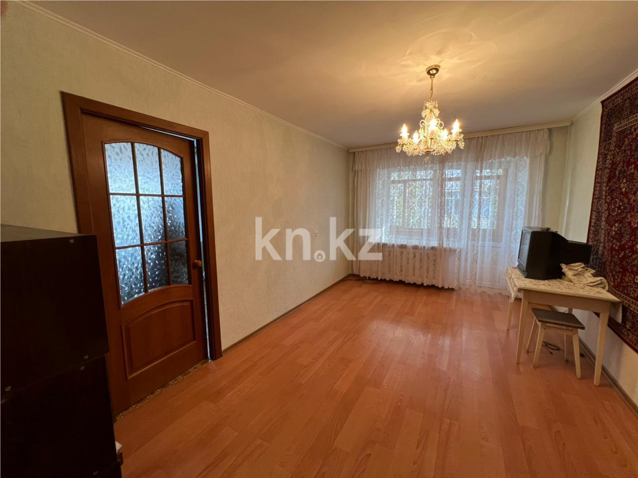 Продажа 2-комнатной квартиры, 39 м², пр. Бухар-жырау, дом  63 - Продажа квартир в Караганде без посредников с фото фото 1 из 13
