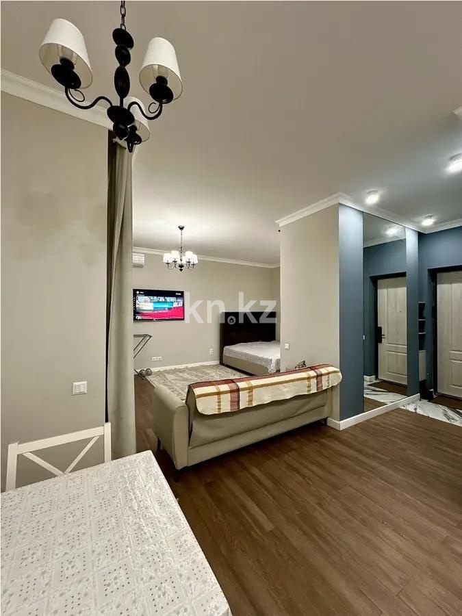 Продажа 1-комнатной квартиры, 42 м², ул. Толе би, дом  59 - Продажа квартир в Казахстане фото 1 из 6