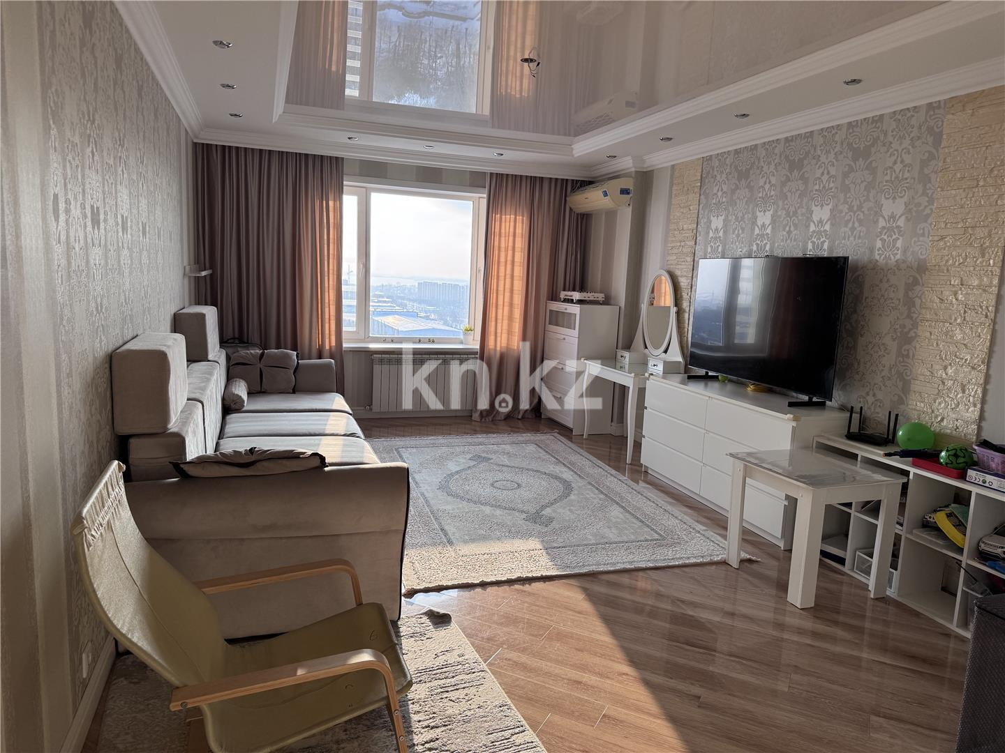 Продажа 2-комнатной квартиры, 80 м², пр. Республики - Продажа  двухкомнатных квартир в Караганде фото 1 из 15