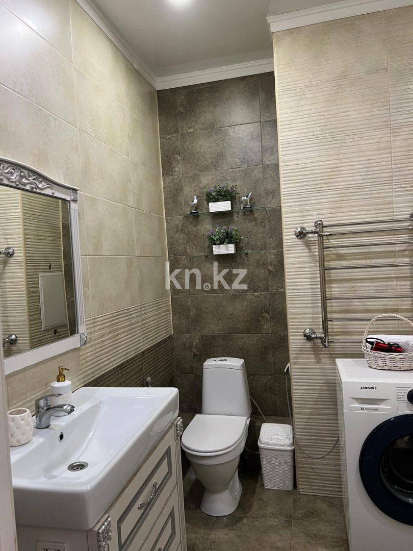 Аренда 3-комнатной квартиры посуточно, 3073 м², ул. Навои, дом  208/6 - ул. Торайгырова - Аренда  трехкомнатных квартир посуточно в Алматы фото 9 из 12