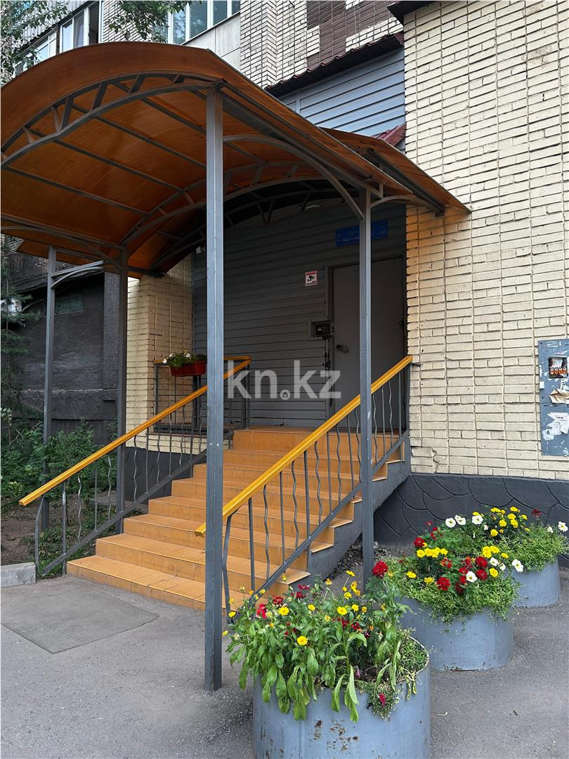 Продажа 3-комнатной квартиры, 71 м², ул. Ермекова, дом  52 в Караганде - фото 17