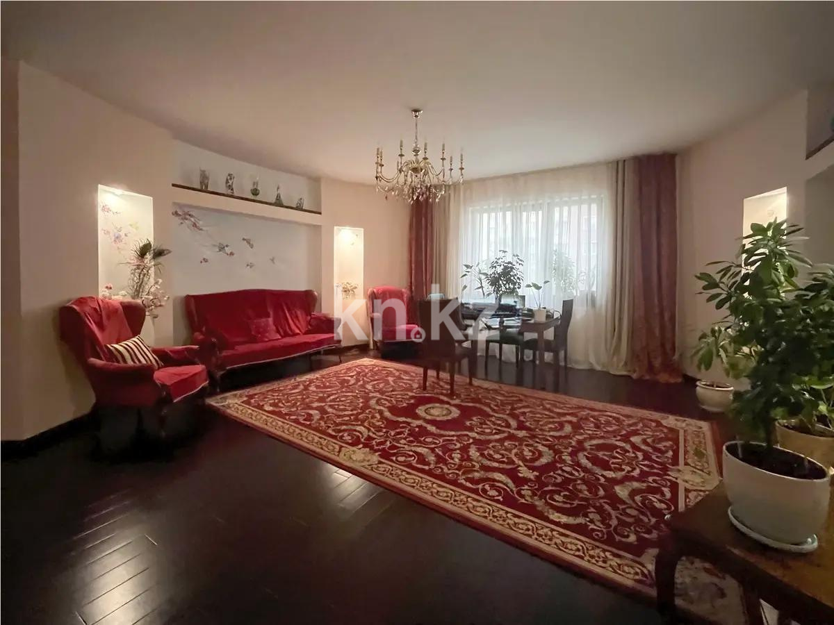 Продажа 4-комнатной квартиры, 133.4 м², пр. Кабанбай батыра, дом  7/2 - Продажа квартир в Казахстане фото 1 из 8
