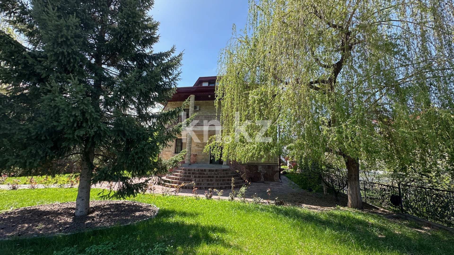 Аренда 6-комнатного дома, 461.2 м² - Аренда домов в Казахстане фото 3 из 35