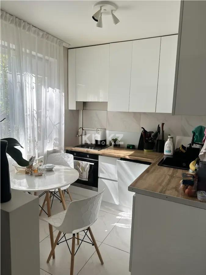 Продажа 3-комнатной квартиры, 60 м², мкр-н 5, дом  9 в Алматы - фото 3