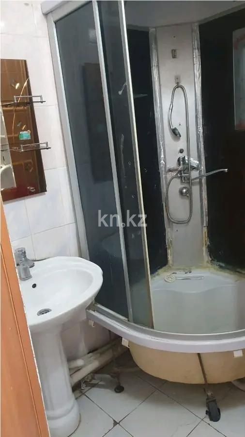 Продажа 3-комнатной квартиры, 61.4 м², ул. Жандарбекова, дом  195 в Алматы - фото 4