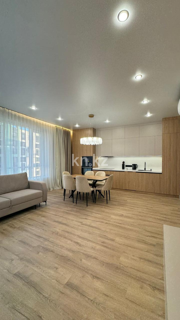 Аренда 3-комнатной квартиры, 90 м², пр. Аль-Фараби - Аренда  трехкомнатных квартир помесячно в Алматы фото 4 из 14