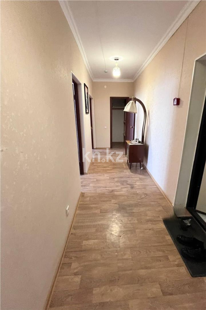 Продажа 2-комнатной квартиры, 71 м², ул. Момышулы - Продажа  двухкомнатных квартир в Караганде фото 11 из 18