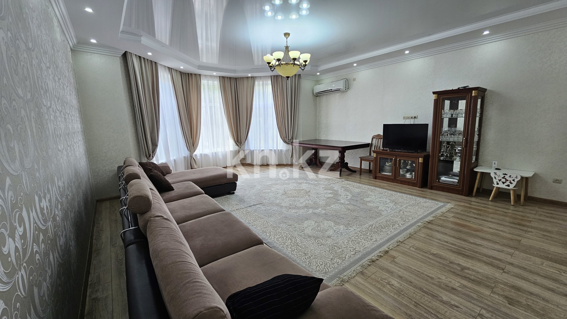 Продажа 5-комнатного дома, 220 м² - Продажа домов, коттеджей в Наурызбайском р-не Алматы фото 20 из 37