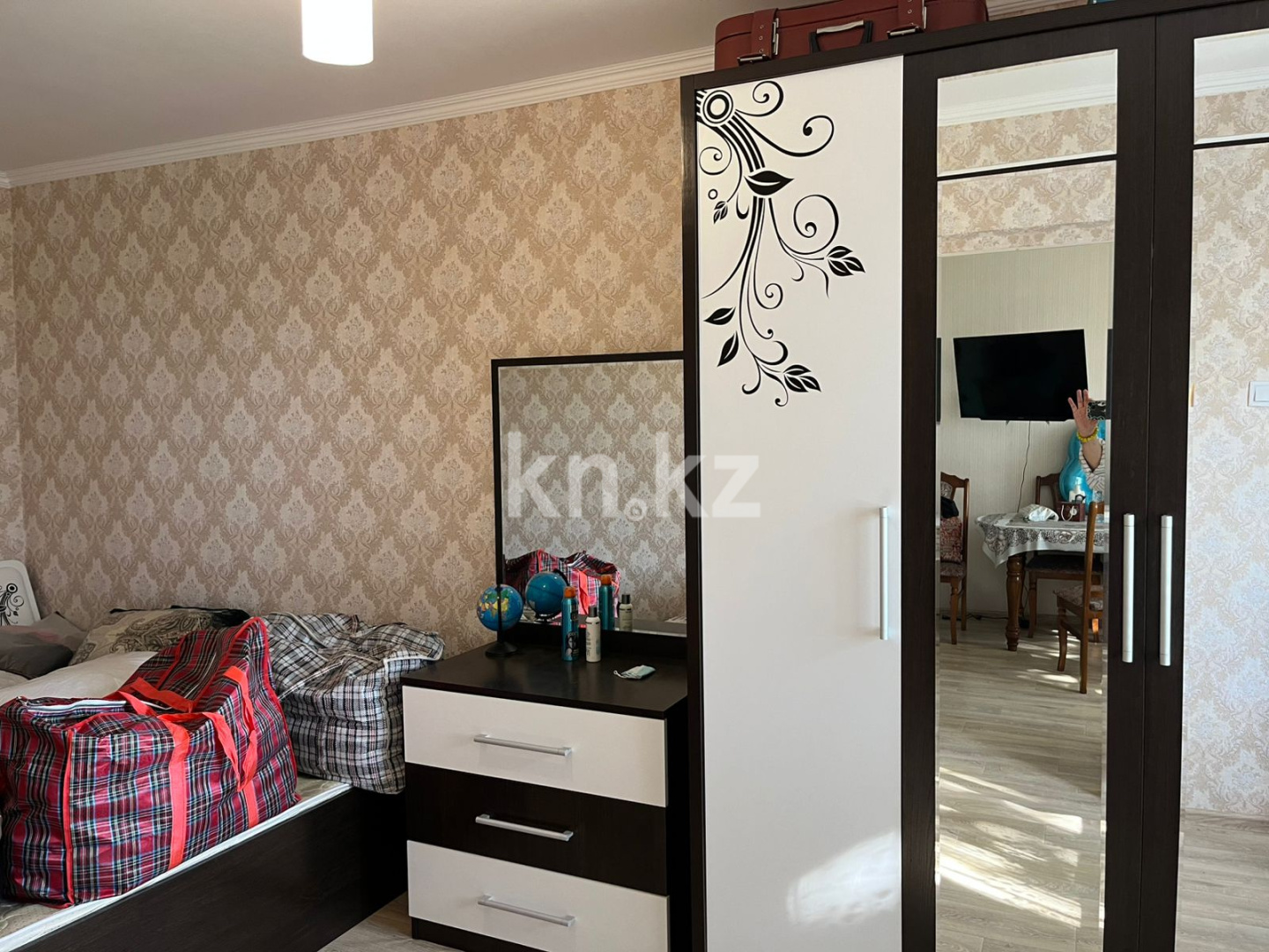 Продажа 2-комнатной квартиры, 43 м², мкр-н 17 - Продажа  двухкомнатных квартир в Караганде фото 4 из 10