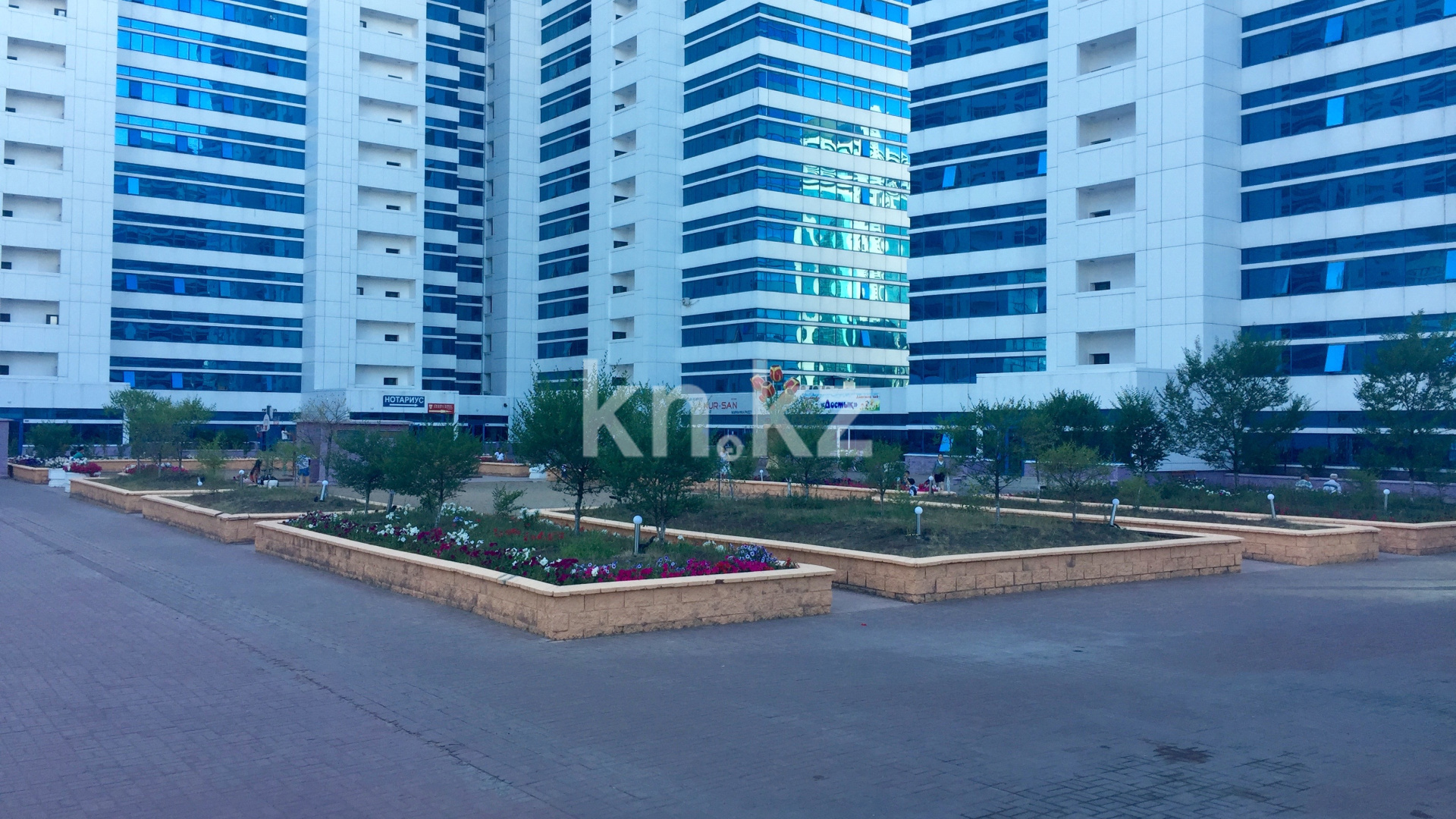 Продажа 3-комнатной квартиры, 144 м², ул. Кунаева, дом  12/2 в Астане - фото 15