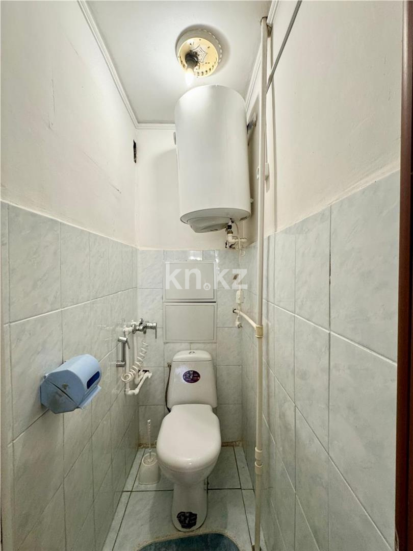 Продажа 3-комнатной квартиры, 53 м², ул. Пичугина, дом  242 в Караганде - фото 10