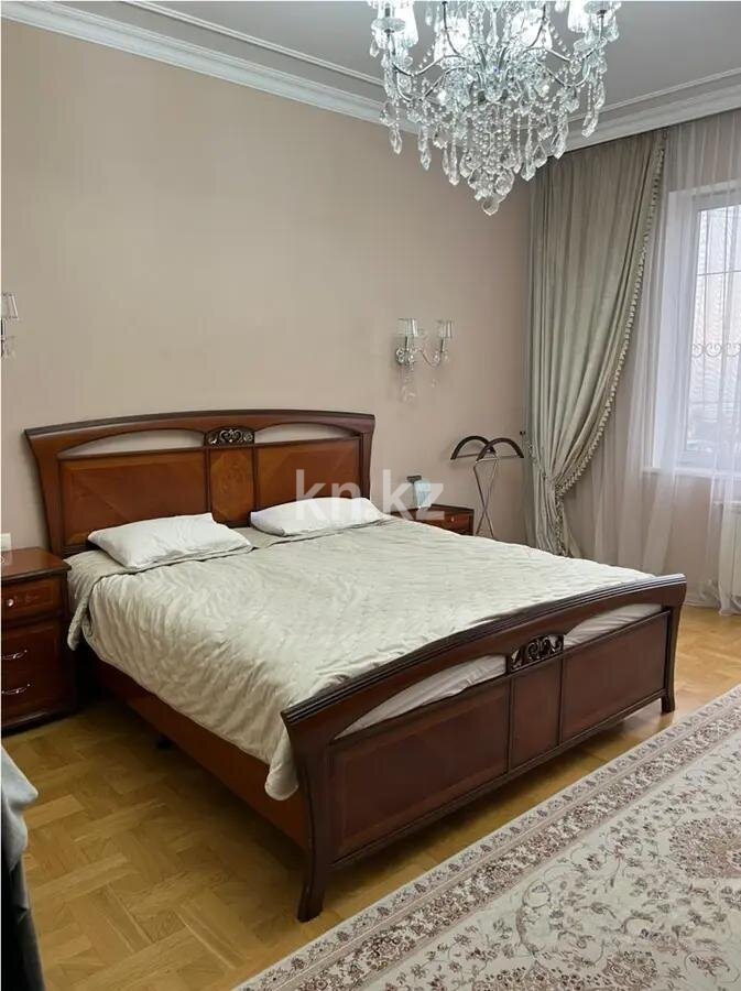 Продажа 4-комнатной квартиры, 205 м² в Алматы - фото 2