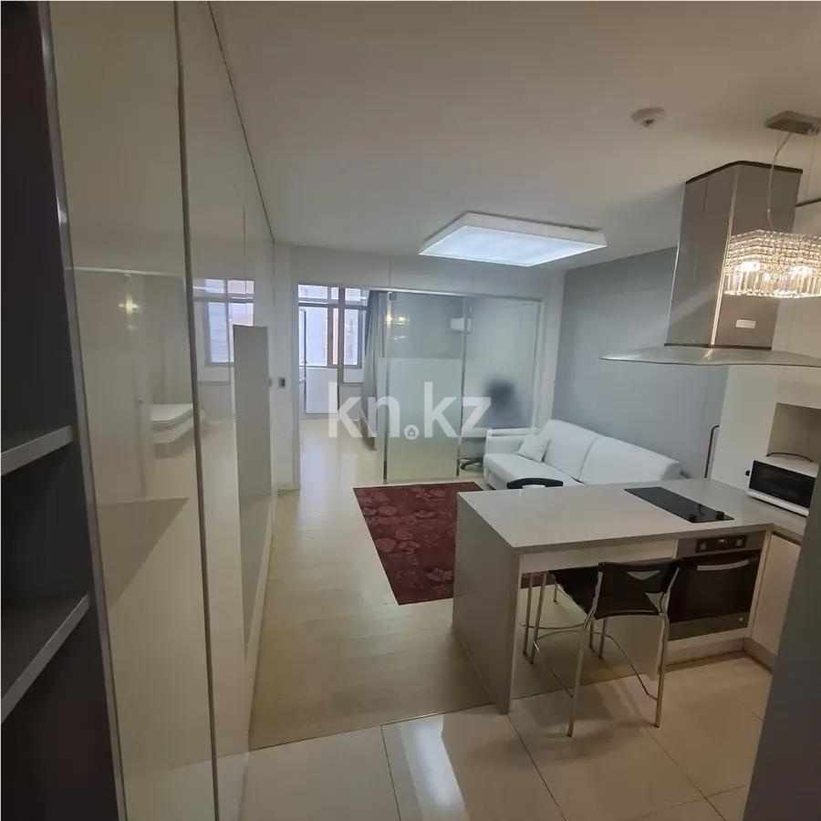 Продажа 1-комнатной квартиры, 42 м², пр. Кошкарбаева, дом  10 - Продажа квартир в новостройках Астаны фото 1 из 4