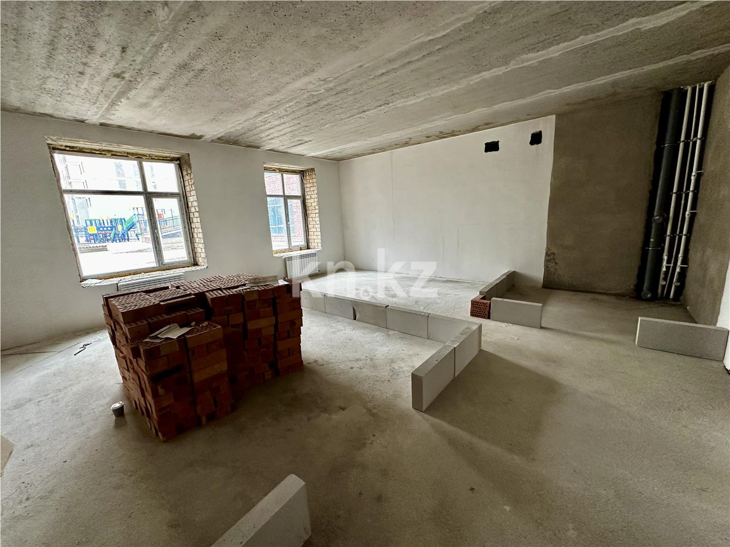 Продажа 2-комнатной квартиры, 68 м², ул. Букетова, дом  3/6 - Продажа  двухкомнатных квартир в Караганде фото 1 из 13