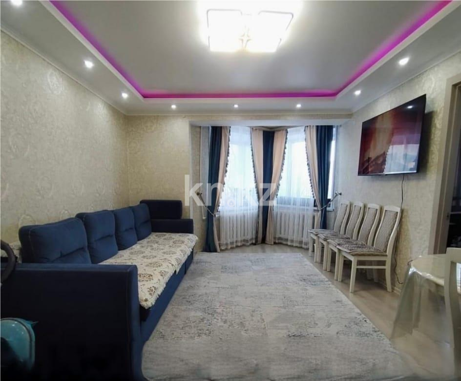 Продажа 3-комнатной квартиры, 61 м², мкр-н Восток-3 - Продажа  трехкомнатных квартир в Караганде фото 1 из 11