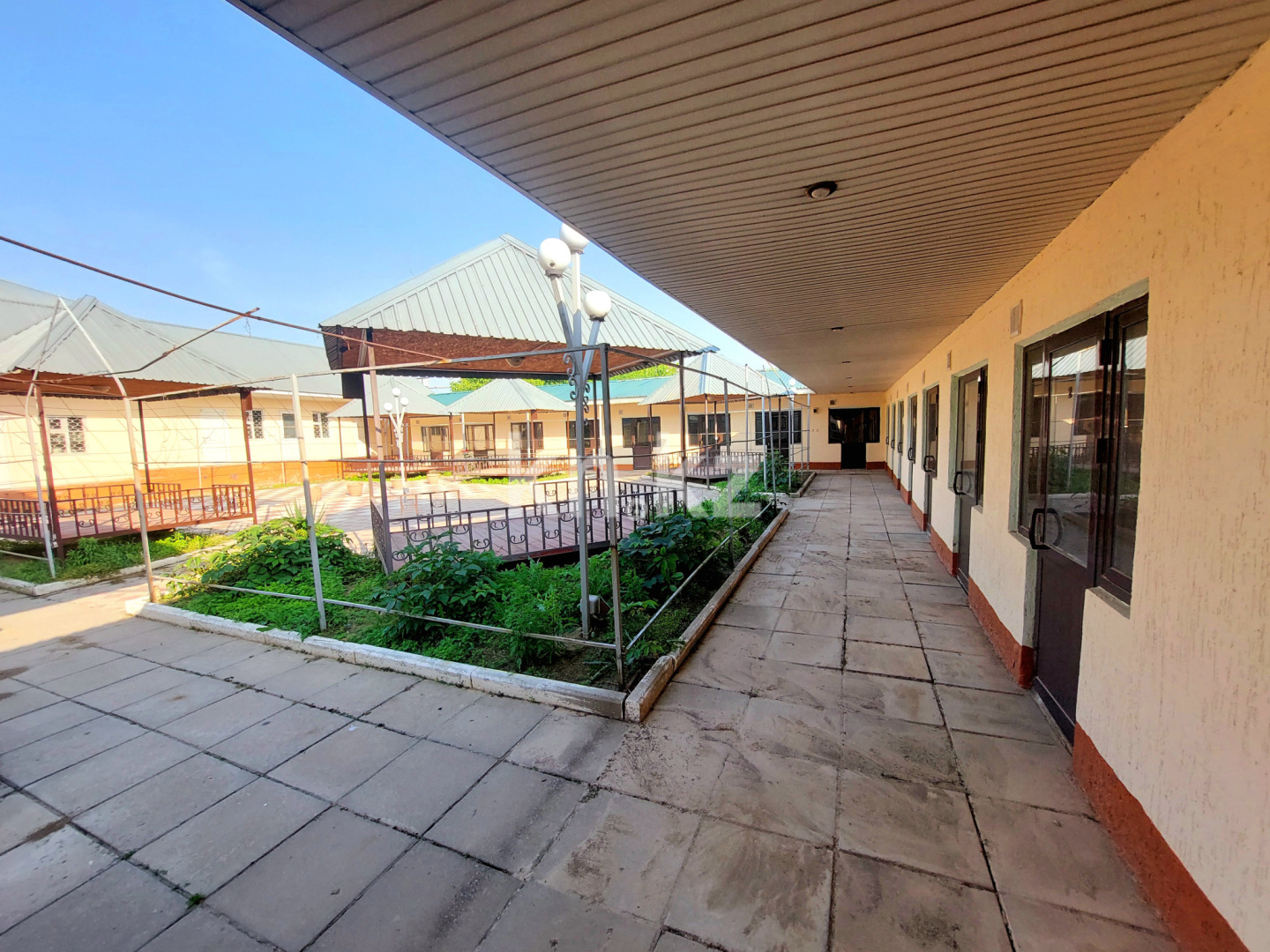 Продажа , 700 м², ул. Аль-Фараби, дом  1111 - Продажа офисных и торговых помещений в Шымкенте фото 7 из 31