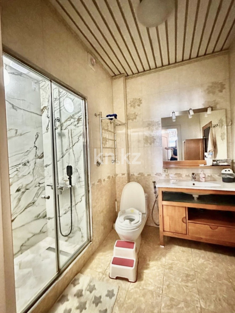 Продажа 4-комнатной квартиры, 139.5 м² в Алматы - фото 17