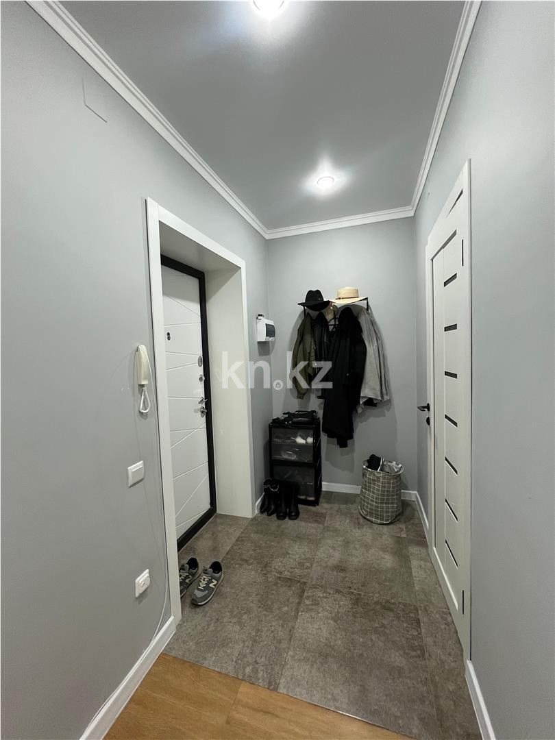 Продажа 1-комнатной квартиры, 40 м², 137 учетный квартал, дом  349 в Караганде - фото 11