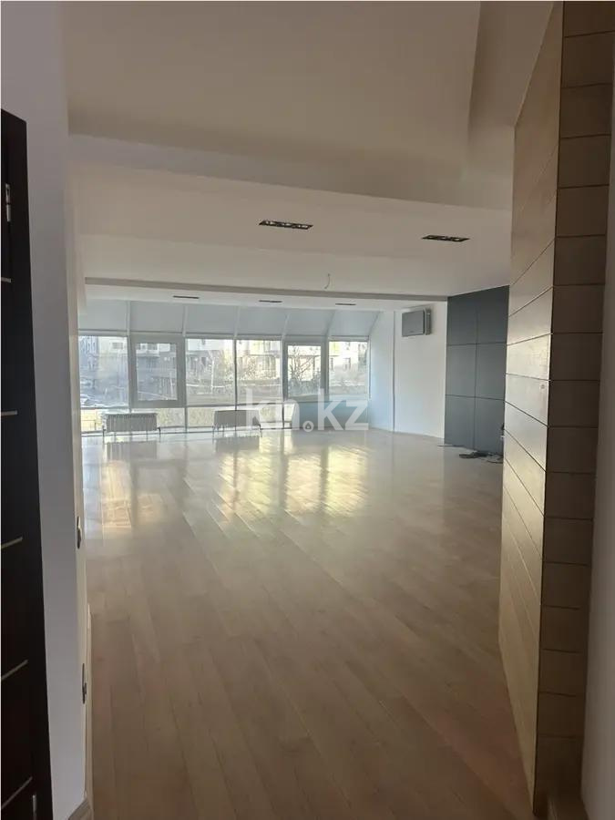 Продажа 4-комнатной квартиры, 268.1 м², пр. Достык, дом  132 - Продажа и аренда недвижимости в Алматы фото 1 из 5