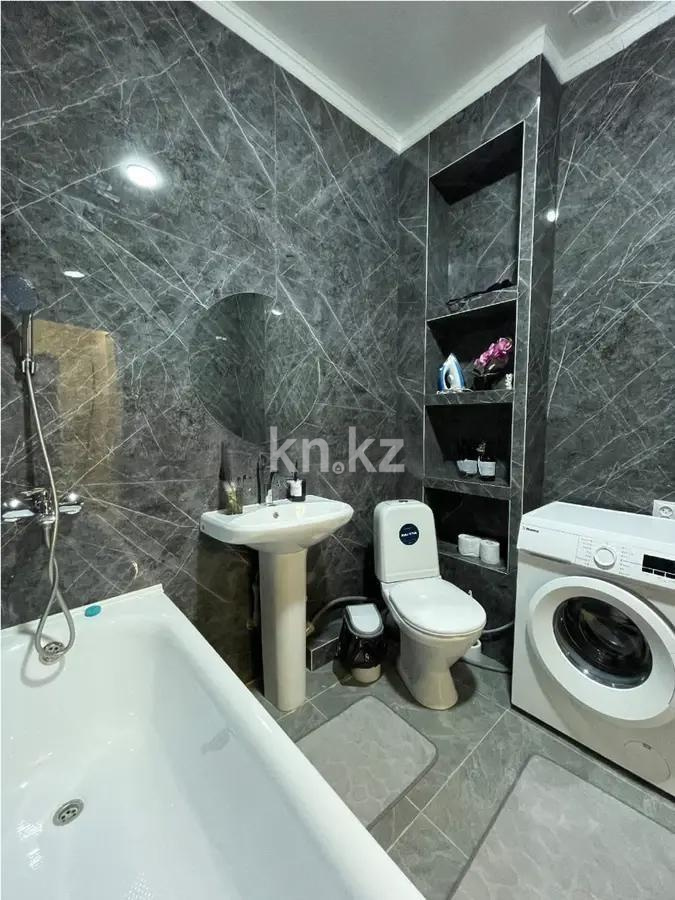 Продажа 1-комнатной квартиры, 42 м², пр. Туран, дом  50/5 в Астане - фото 3