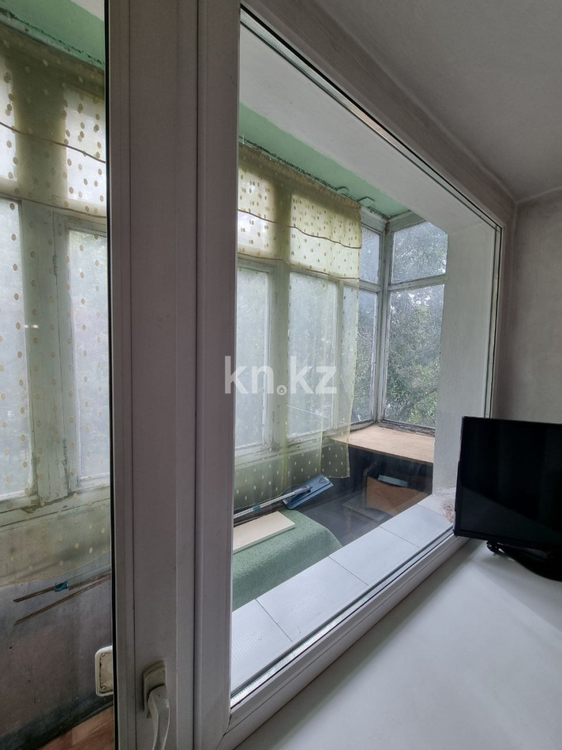 Продажа 3-комнатной квартиры, 50 м², ул. Аманжолова, дом  21 - Продажа квартир в Караганде фото 11 из 15