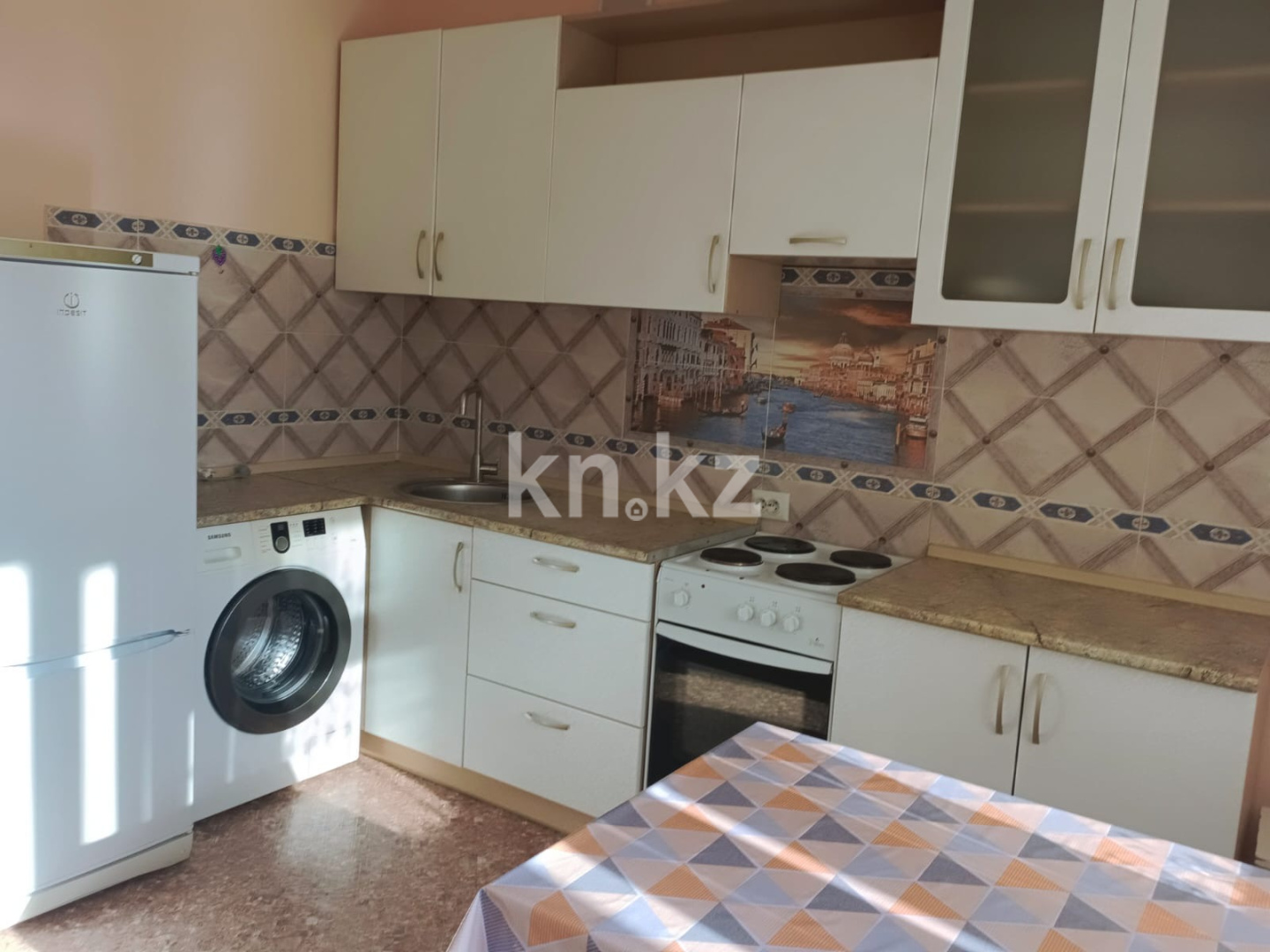 Аренда 1-комнатной квартиры, 40 м², ул. Сокпакбаева, дом  20 - Аренда квартиры помесячно в Астане фото 1 из 8