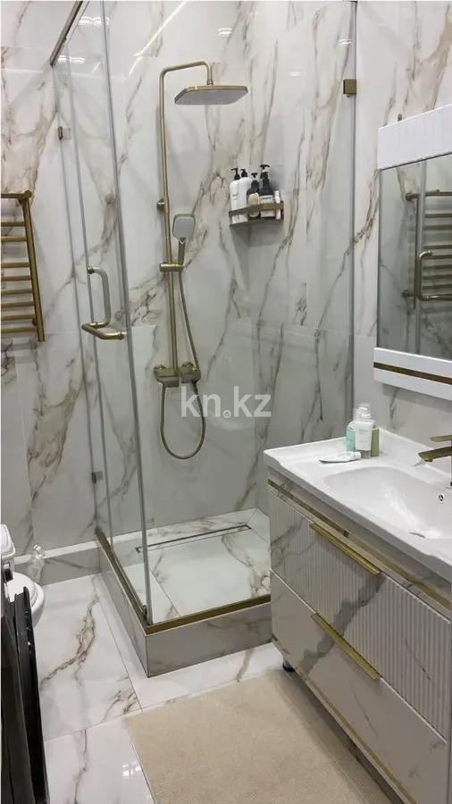 Продажа 2-комнатной квартиры, 71.2 м² в Алматы - фото 2