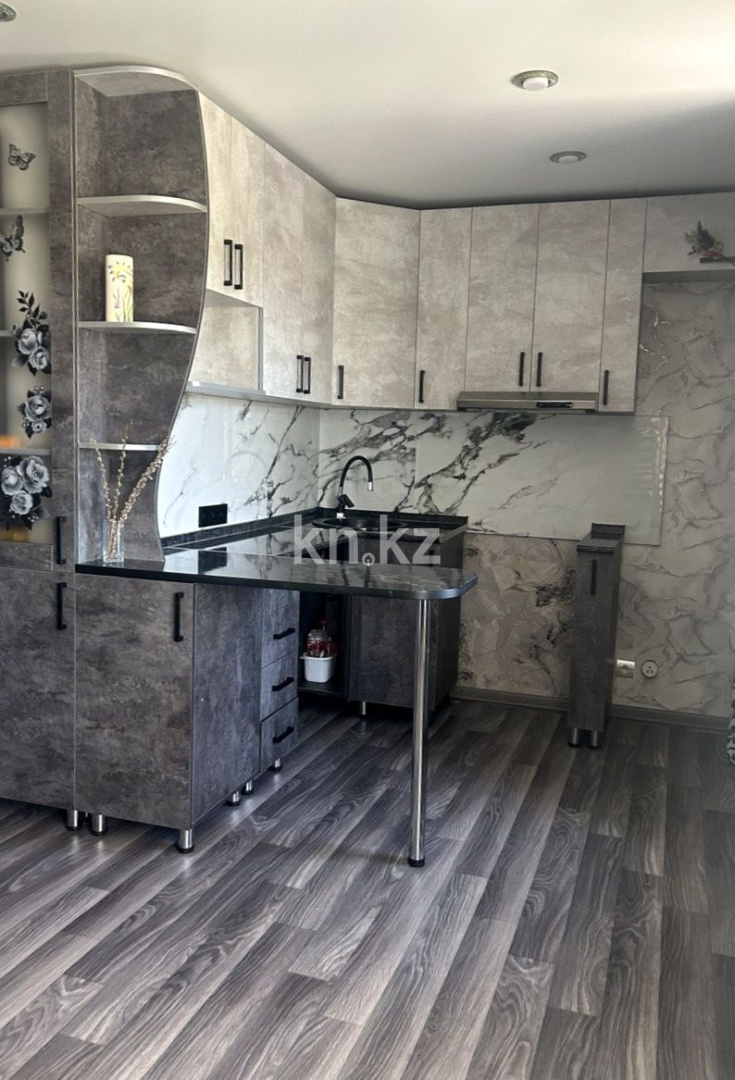 Продажа 1-комнатной квартиры, 33 м² - Продажа однокомнатных квартир в Усть-Каменогорске фото 6 из 23