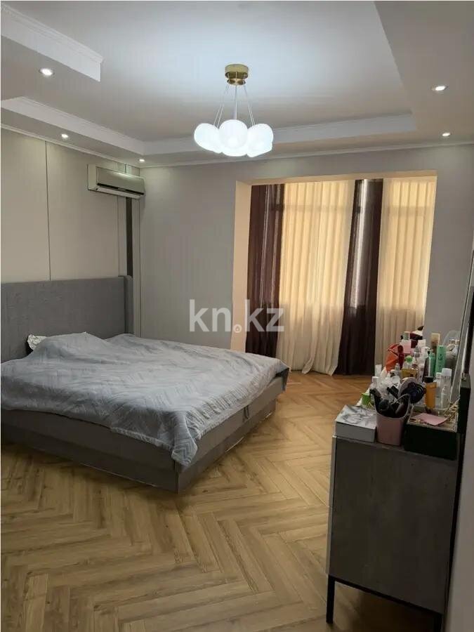Продажа 4-комнатной квартиры, 129.9 м² в Алматы - фото 3