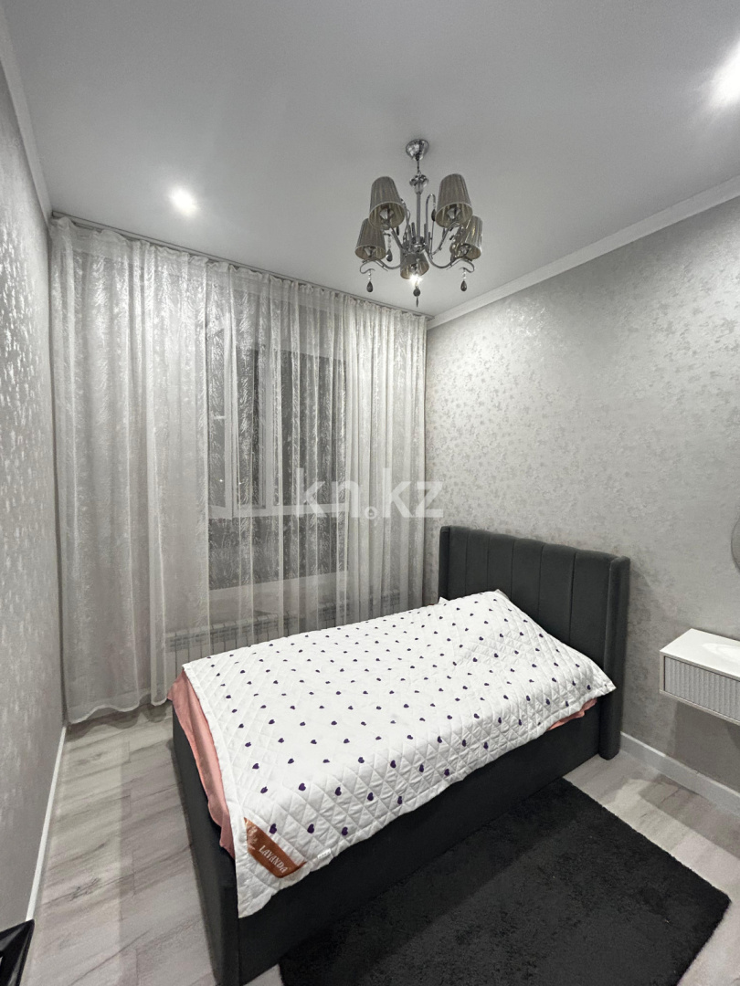 Продажа 3-комнатной квартиры, 83 м², ул. Муканова, дом  61/2 в Караганде - фото 4