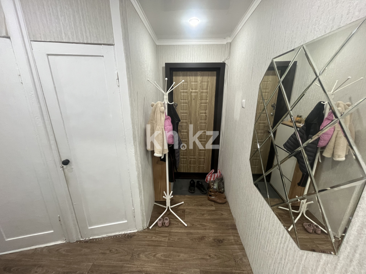 Продажа 3-комнатной квартиры, 47.5 м², мкр-н 6-й, дом  24 - Продажа  трехкомнатных квартир в Темиртау фото 1 из 8