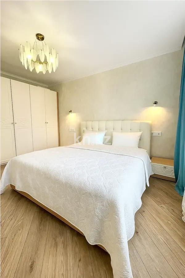 Продажа 2-комнатной квартиры, 65 м², мкр-н Думан-2, дом  61 в Алматы - фото 2