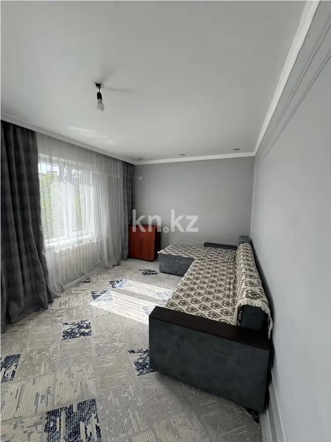 Продажа 3-комнатной квартиры, 57 м², мкр-н Аксай-3, дом  9 - Продажа квартир в Алматы с фото фото 1 из 7