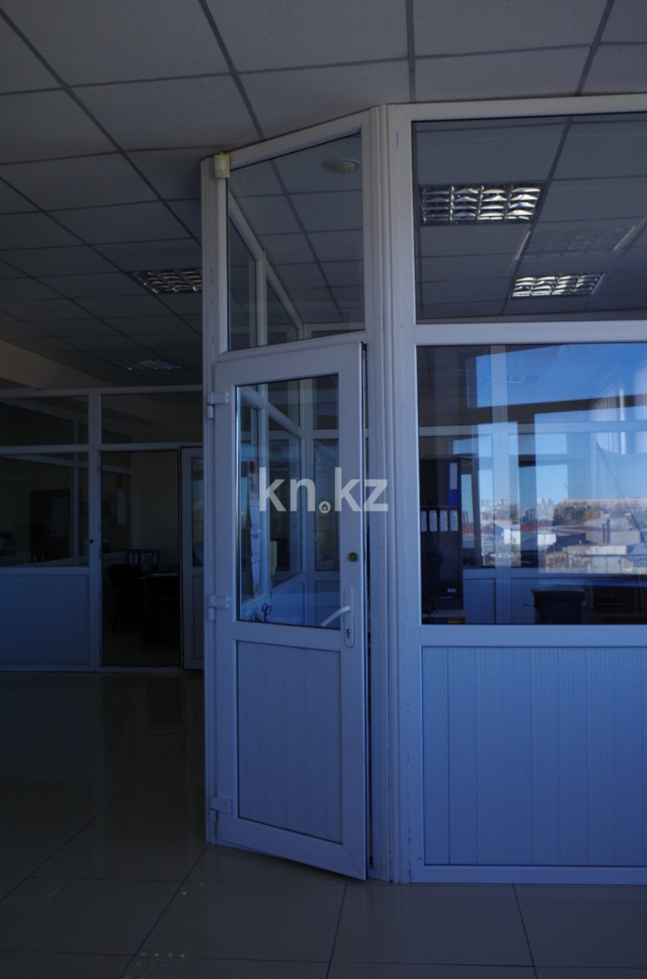 Продажа , 836.1 м², ул. Орлова, дом  113/2 - Продажа офисных и торговых помещений в Караганде фото 5 из 10