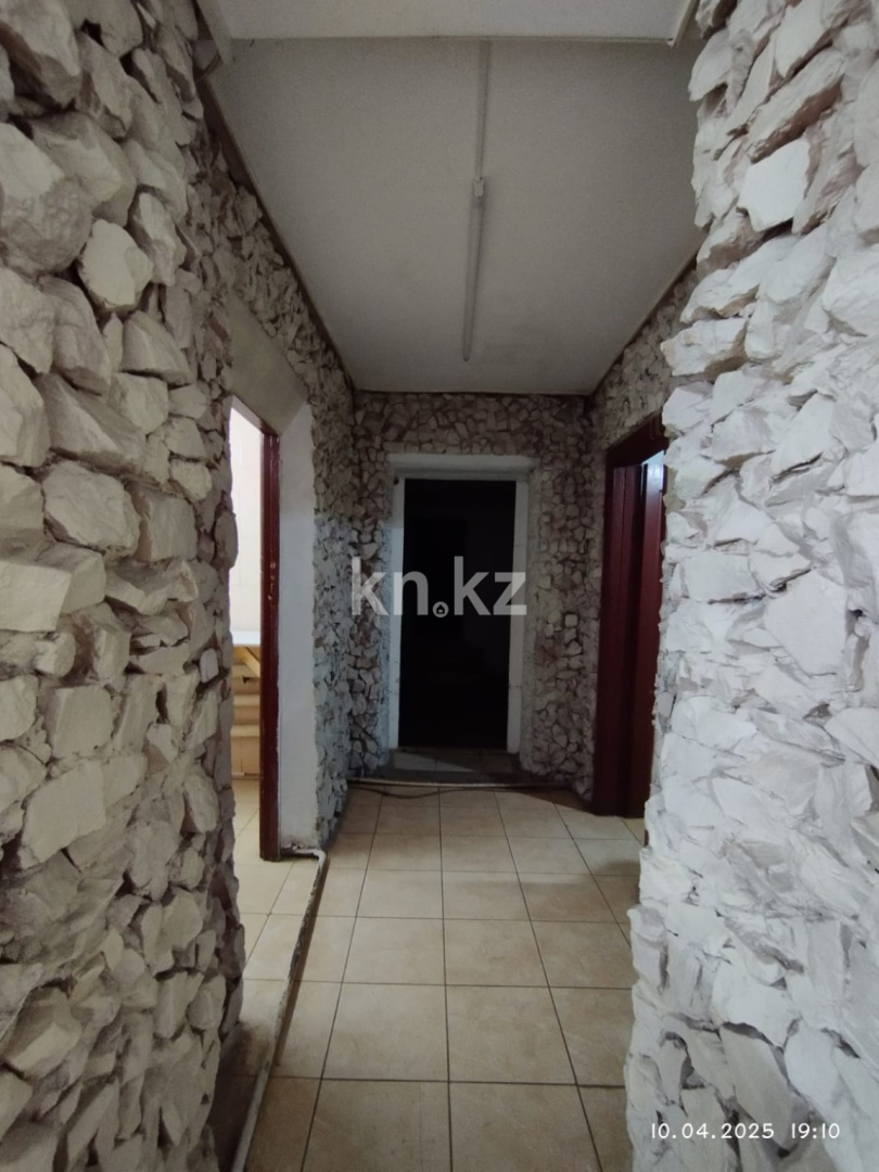 Продажа , 160 м², ул. Курмангазы, дом  87 - Продажа жилой и коммерческой недвижимости в Уральске фото 25 из 40