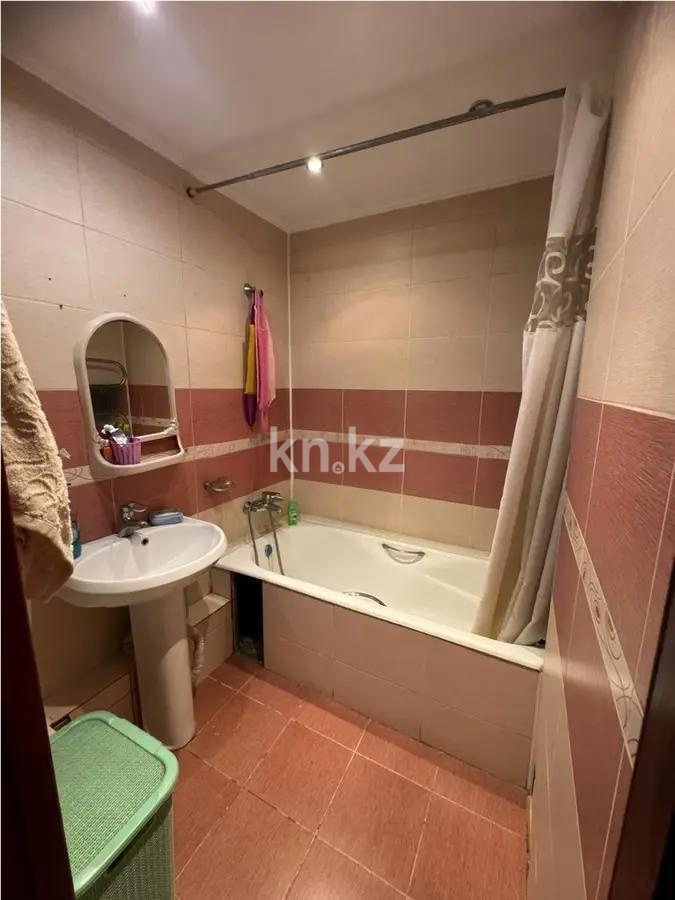 Продажа 2-комнатной квартиры, 50 м², ул. Тургута Озала, дом  49 в Алматы - фото 4