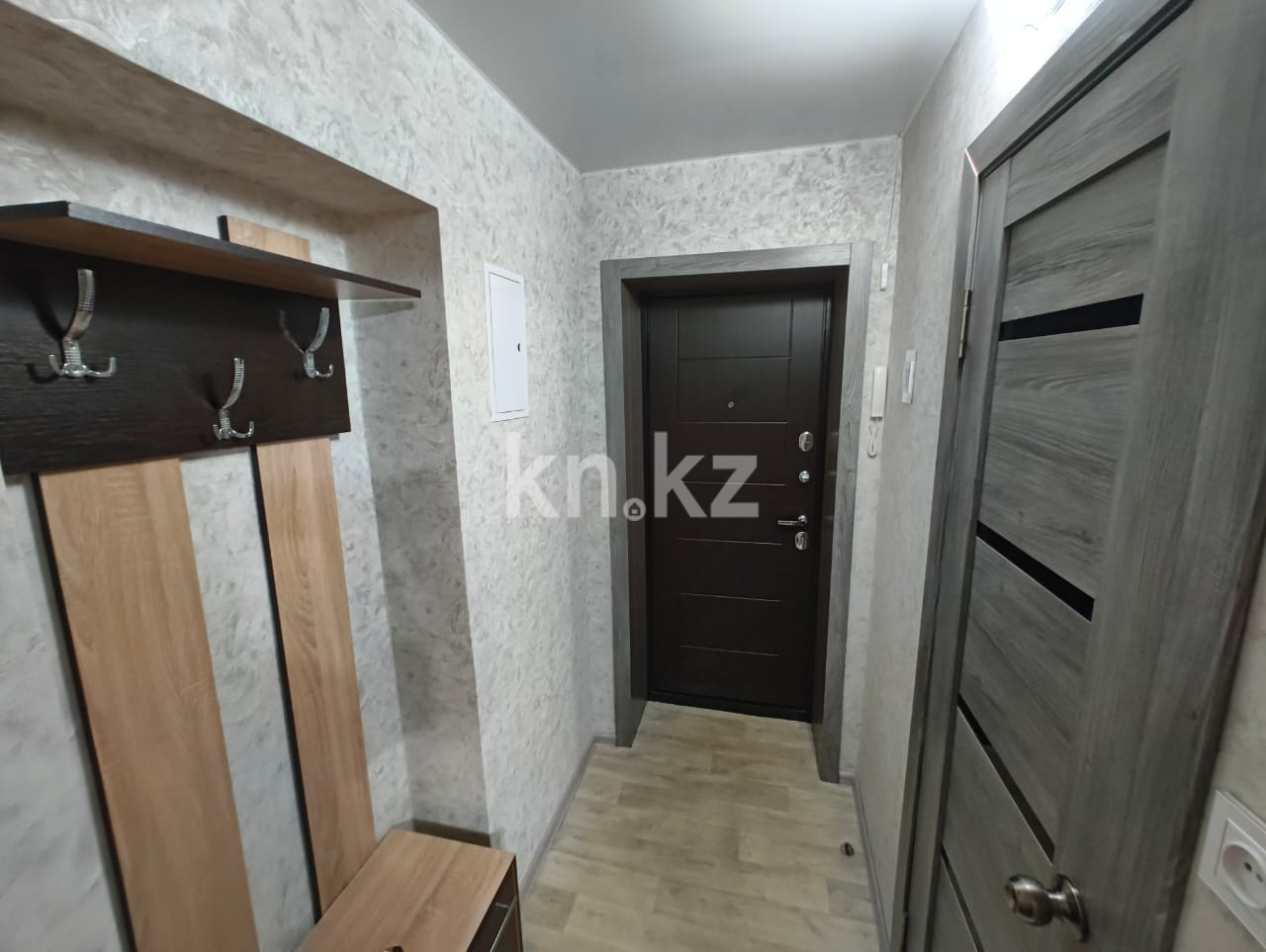 Аренда 1-комнатной квартиры посуточно, 38 м², ул. Кайсенова, дом  125 - Аренда квартир посуточно в Усть-Каменогорске фото 9 из 10