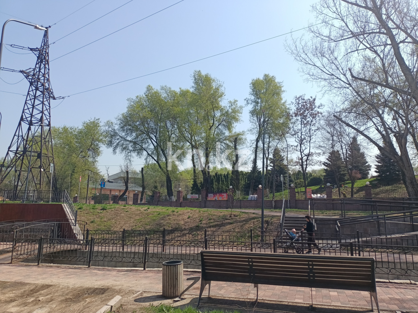 Аренда 2-комнатной квартиры посуточно, 48 м², ул. Тянь-Шаньская, дом  9г - Аренда  двухкомнатных квартир посуточно в Алматы фото 4 из 11