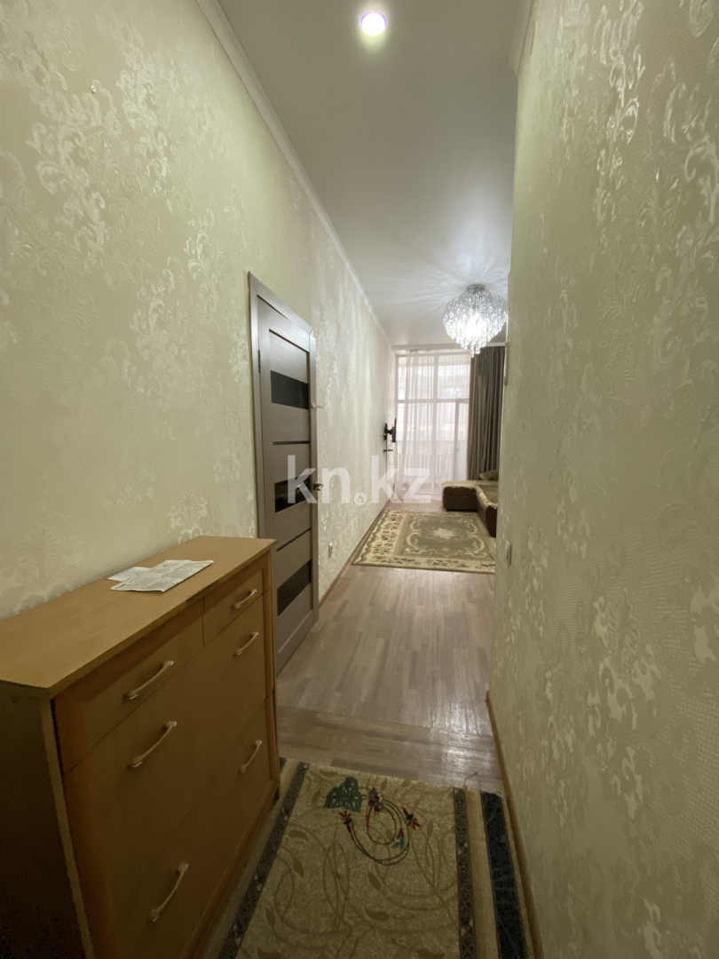 Продажа 2-комнатной квартиры, 55 м², мкр-н Алтын Арка, дом  19 в Караганде - фото 10