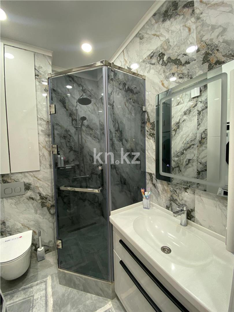 Продажа 3-комнатной квартиры, 107 м², ул. Муканова - Продажа  трехкомнатных квартир в Караганде фото 13 из 18