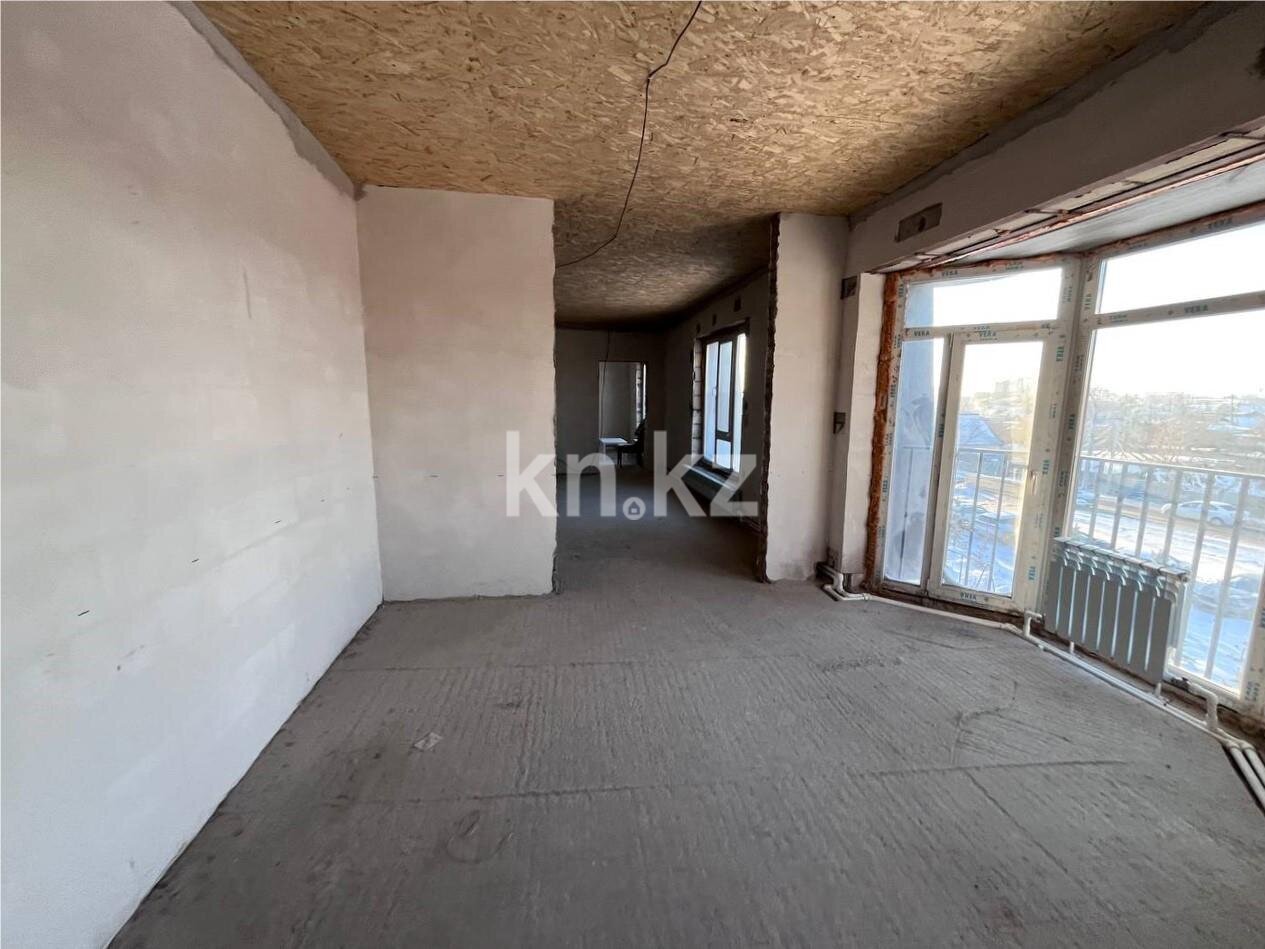 Продажа 4-комнатной квартиры, 121 м² в Караганде - фото 12