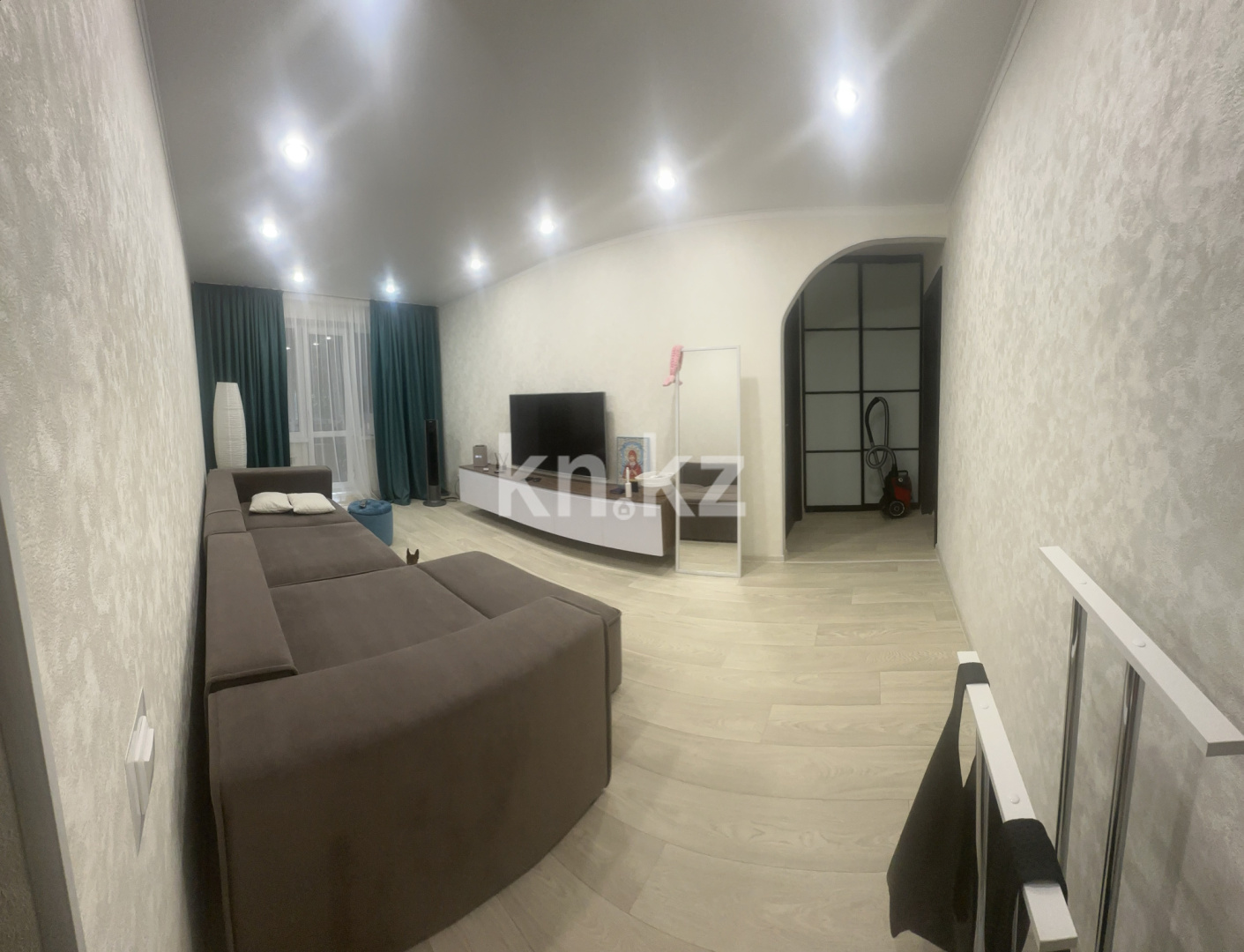 Продажа 3-комнатной квартиры, 58.7 м², ул. Абая, дом  54 - Продажа квартир в Темиртау без посредников фото 3 из 8