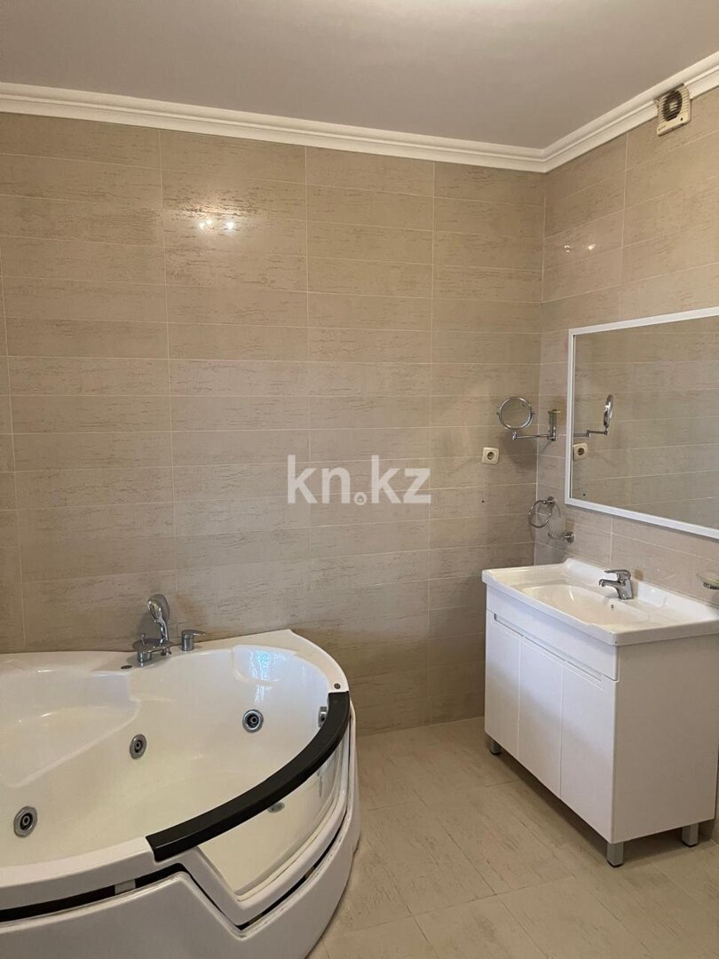 Аренда 2-комнатной квартиры, 137 м² в Алматы - фото 14