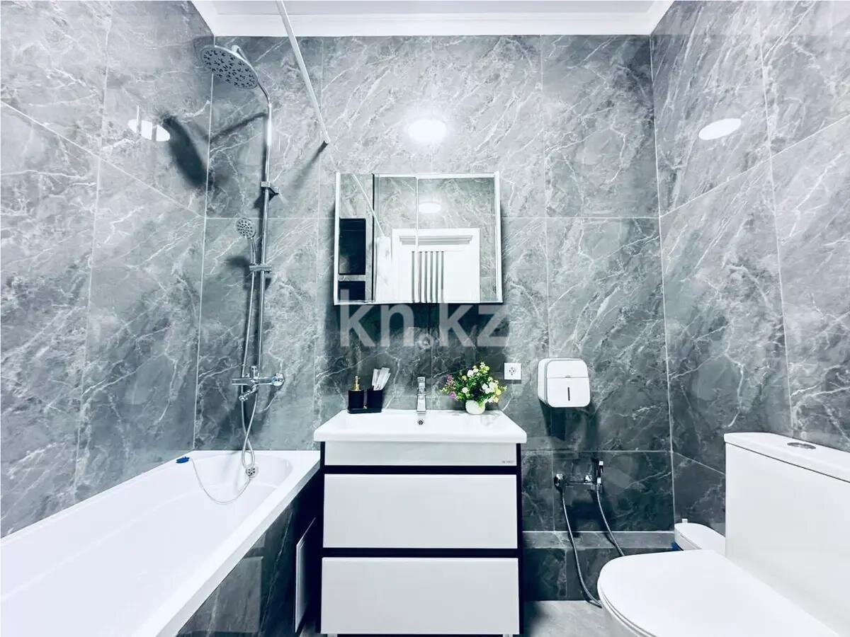 Продажа 2-комнатной квартиры, 67.5 м² в Алматы - фото 4