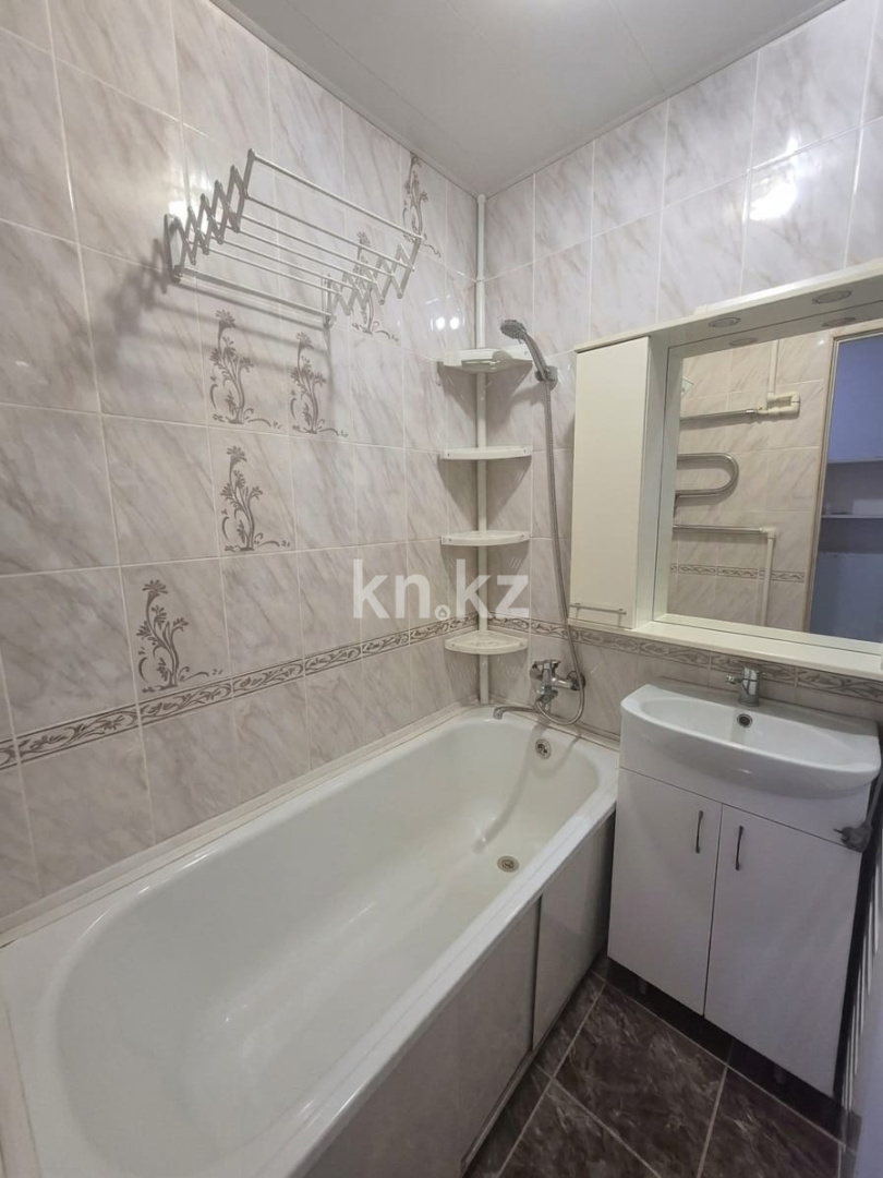 Продажа 3-комнатной квартиры, 60.3 м² в Караганде - фото 6