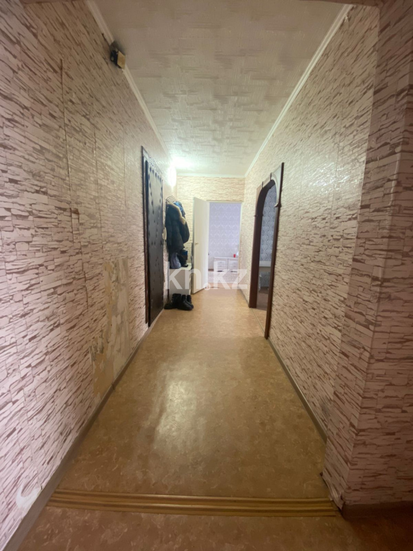 Продажа 2-комнатной квартиры, 54 м², мкр-н Восток-3 в Караганде - фото 7