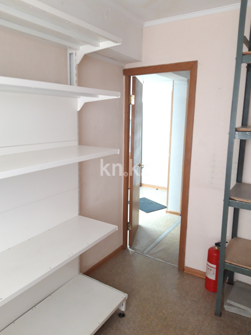 Продажа , 60 м², пр. Женис, дом  49/1 - ул. Маскеу - Продажа офисных и торговых помещений в Астане с фото фото 6 из 17
